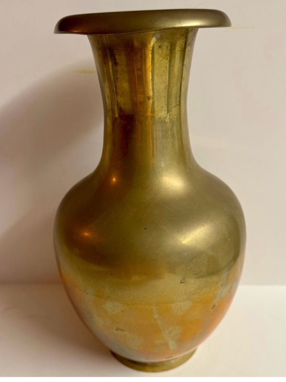 Vintage Large Heavy Solid Brass Vase - Elegant Home Accent.Old World Heritage - Picture 3 of 10